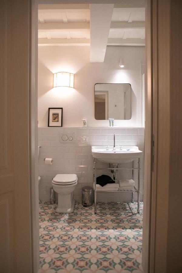 Lunaria Suites - Fyodor Dostoyevsky'S House Firenze Eksteriør billede